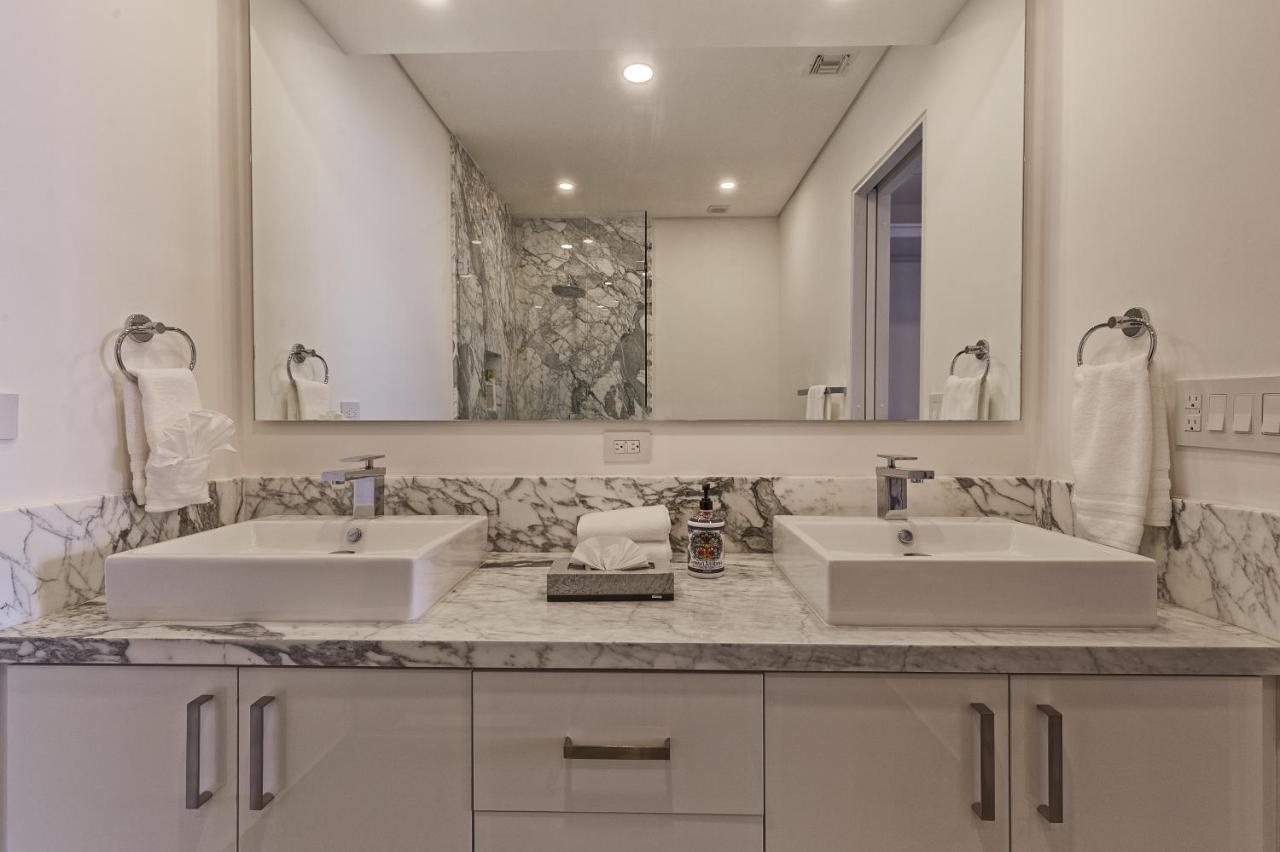 Brand New Contemporary 2 Bd Oceanfront Condo At Encantame Towers Verano E302 Playa Encanto Exterior photo